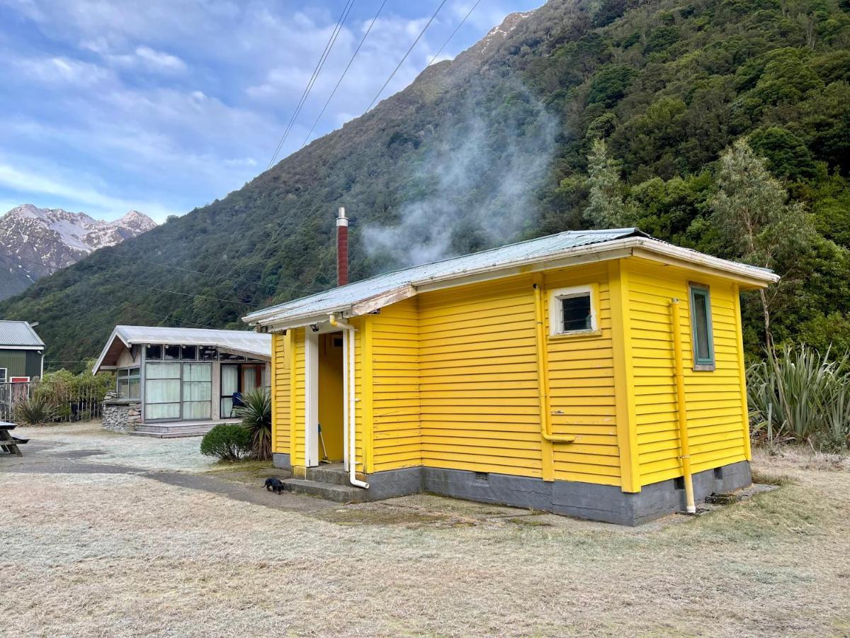 Basic, Super 'Cosy' Cabin In The Middle Of National Park And Mountains Otira 외부 사진